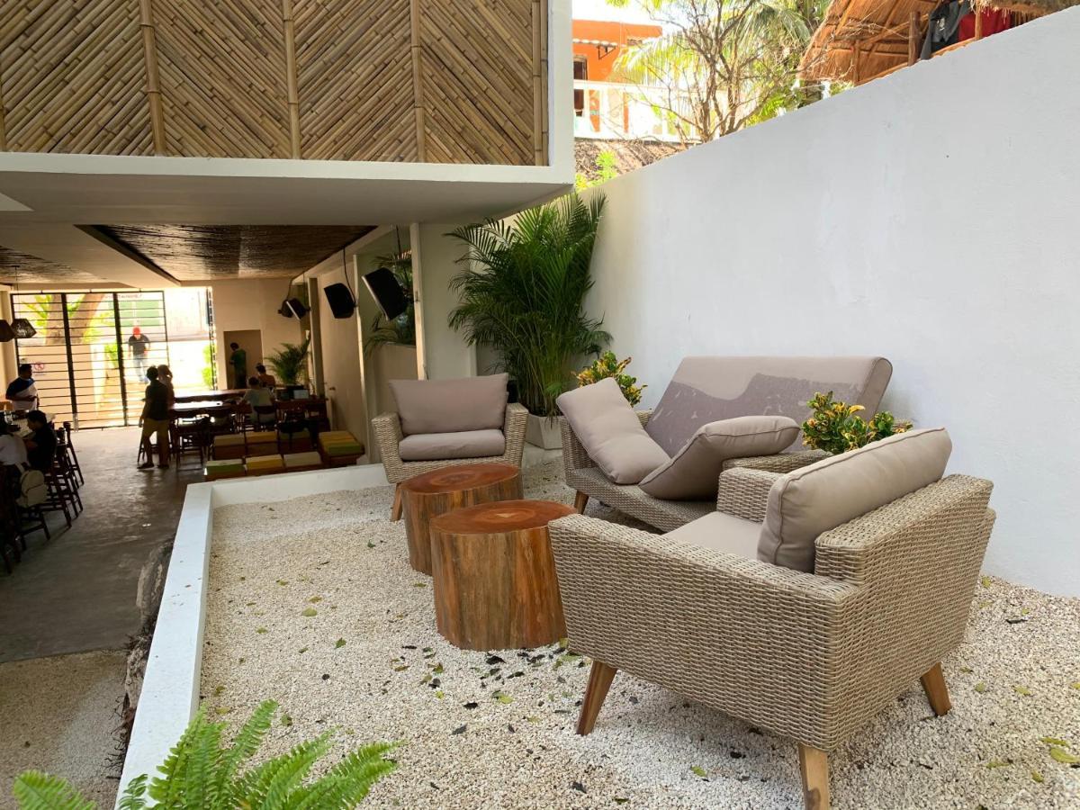 Oostel Smart Hostel - Tulum Pueblo (Adults Only) Exterior photo